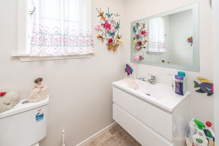 Photo of property in 52 Cuba Street, Marton, 4710