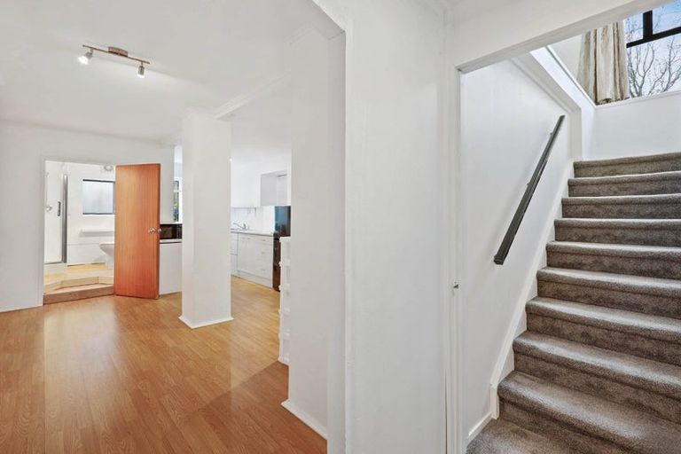 Photo of property in 25a Howe Street, Howick, Auckland, 2014