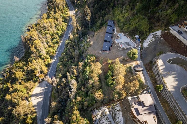 Photo of property in 9 Crystal Lane, Fernhill, Queenstown, 9300