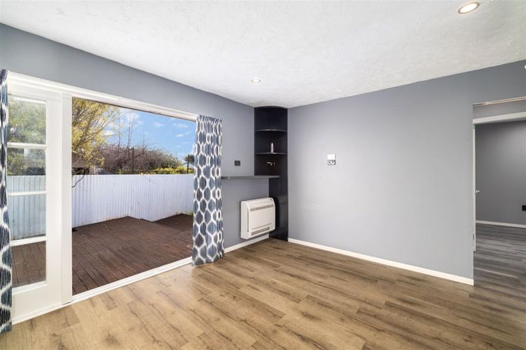 Photo of property in 5/137 Olliviers Road, Phillipstown, Christchurch, 8011