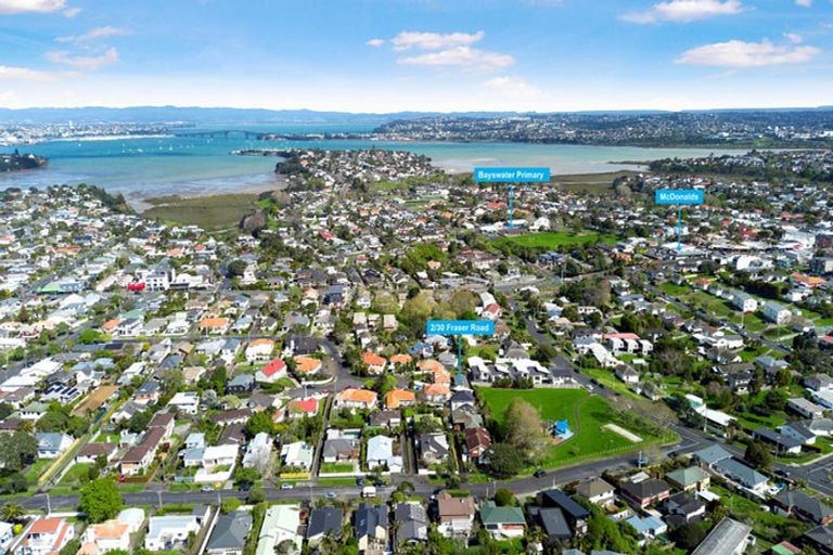 Photo of property in 2/30 Fraser Road, Narrow Neck, Auckland, 0624