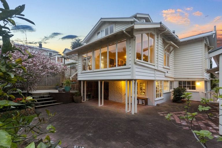 Photo of property in 7 Huia Street, Devonport, Auckland, 0624
