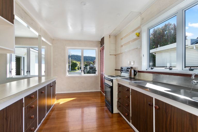 Photo of property in 11 Marion Street, Silverstream, Upper Hutt, 5019