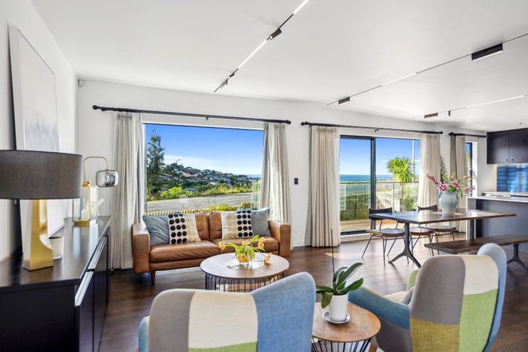 Photo of property in 3 Manawanui Way, Orewa, 0931