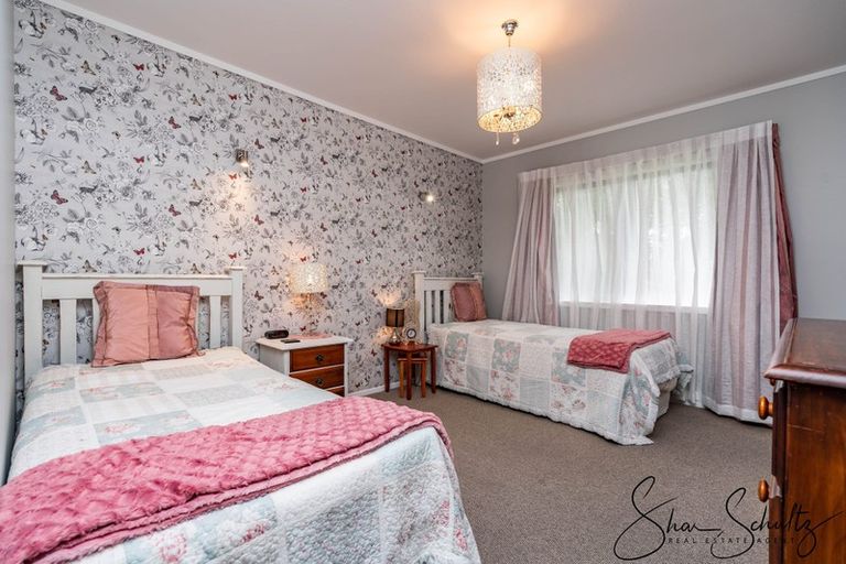 Photo of property in 1884 Paparoa Valley Road, Paparoa, 0571