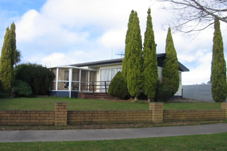 Photo of property in 62 Herbert Avenue, Cloverlea, Palmerston North, 4412