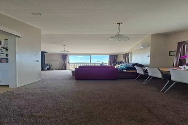 Photo of property in 6 Kekerenga Street, Strathmore Park, Wellington, 6022