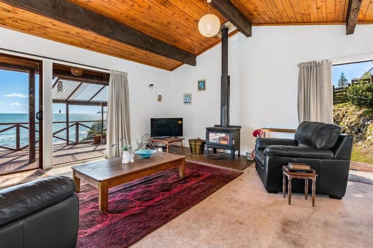 Photo of property in 82 Ames Street, Paekakariki, 5034