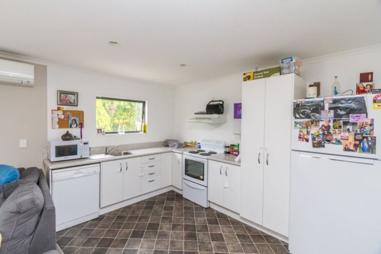Photo of property in 11a Castor Crescent, Cannons Creek, Porirua, 5024