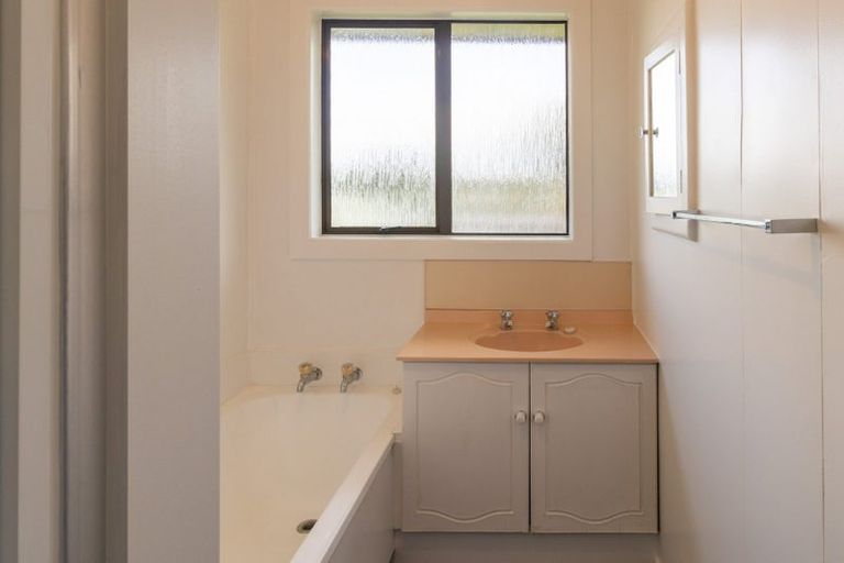 Photo of property in 6 Braemar Street, Kew, Invercargill, 9812