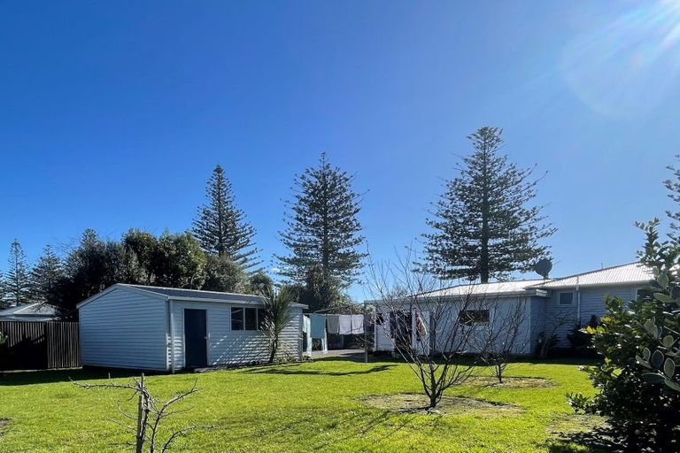 Photo of property in 332 Marine Parade, Wairoa, 4108