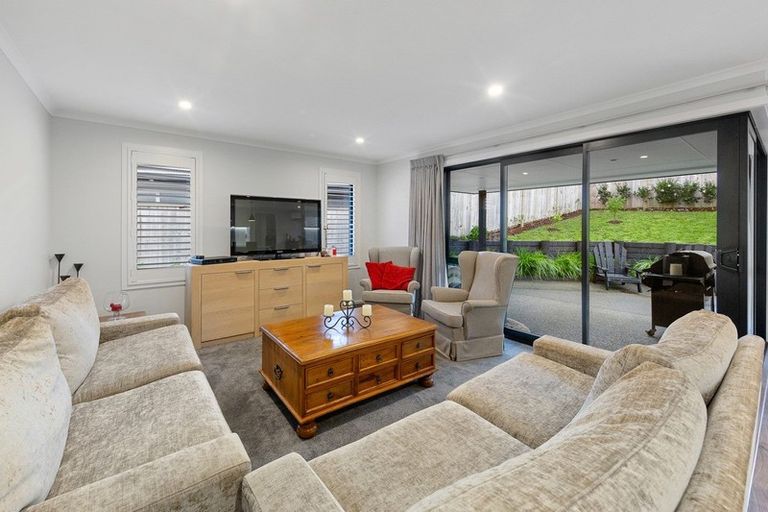 Photo of property in 37 Raithburn Terrace, Pokeno, 2402