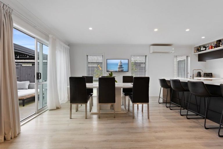 Photo of property in 10 Piata Street, Papamoa Beach, Papamoa, 3118