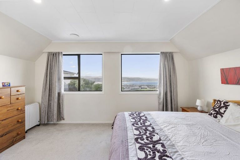 Photo of property in 88a Dowse Drive, Maungaraki, Lower Hutt, 5010