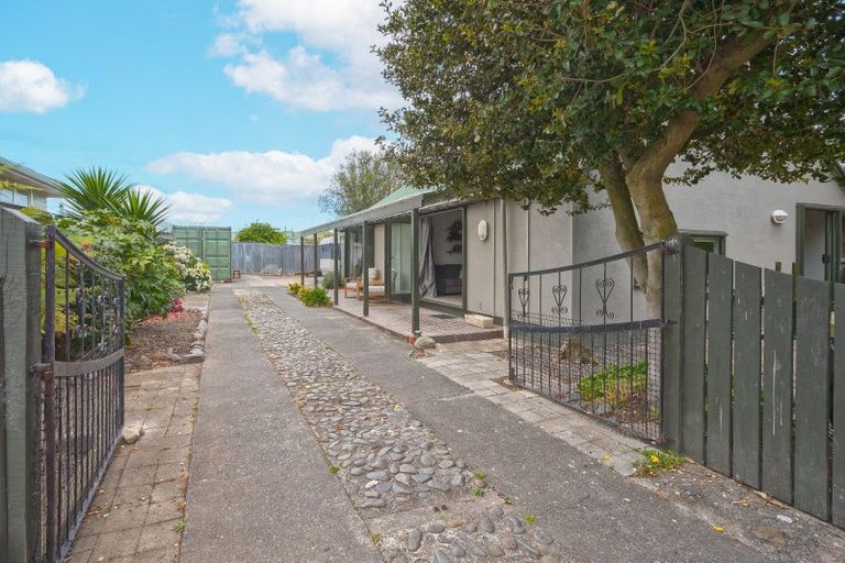 Photo of property in 69 Lipscombe Crescent, Havelock North, 4130