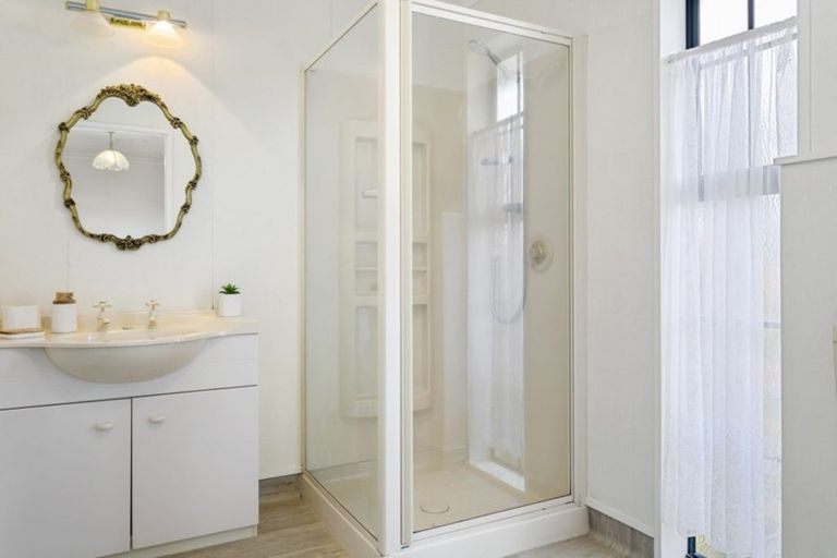 Photo of property in 49 Arrowsmith Avenue, Waipahihi, Taupo, 3330