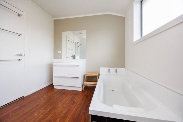 Photo of property in 37a Manson Street, Terrace End, Palmerston North, 4410