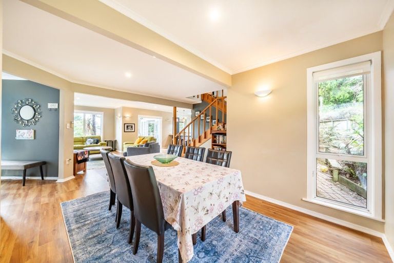 Photo of property in 473 Stokes Valley Road, Stokes Valley, Lower Hutt, 5019