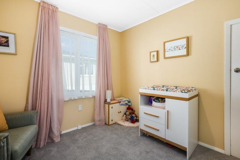 Photo of property in 71 Petrie Street, Wainuiomata, Lower Hutt, 5014