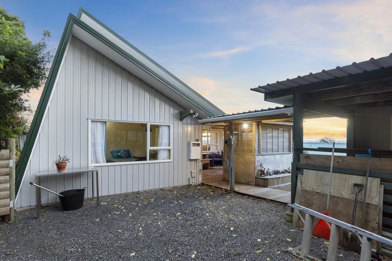 Photo of property in 28 Osprey Drive, Welcome Bay, Tauranga, 3112