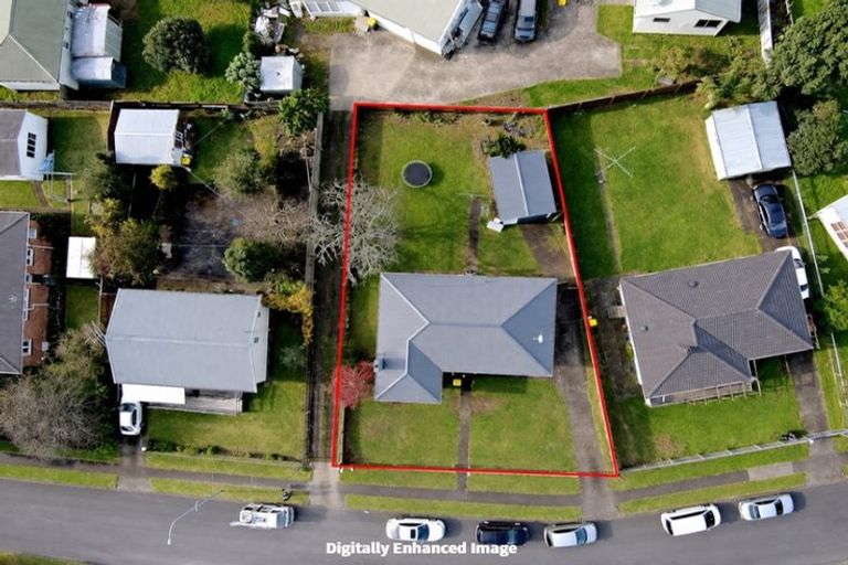 Photo of property in 58 Addington Avenue, Manurewa, Auckland, 2102