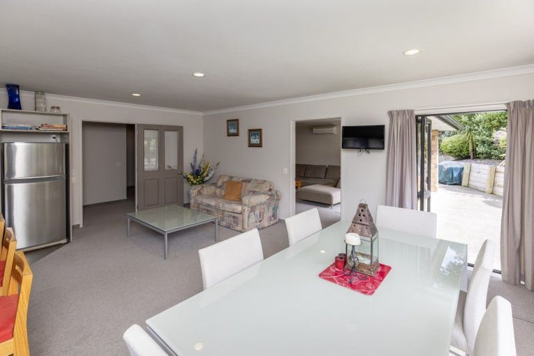 Photo of property in 33 Gandalf Crescent, Paraparaumu, 5032