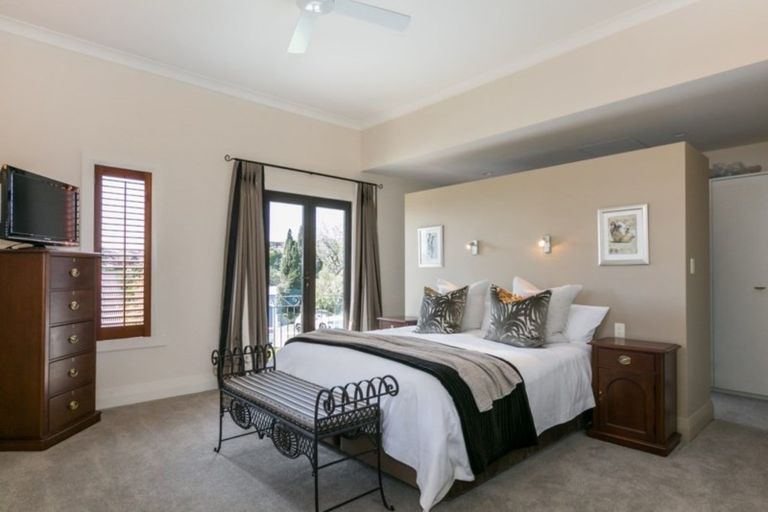 Photo of property in 22 Coleman Terrace, Hospital Hill, Napier, 4110