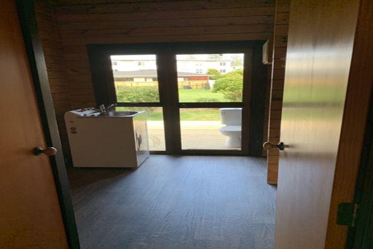 Photo of property in 10 Moenui Avenue, Orewa, 0931