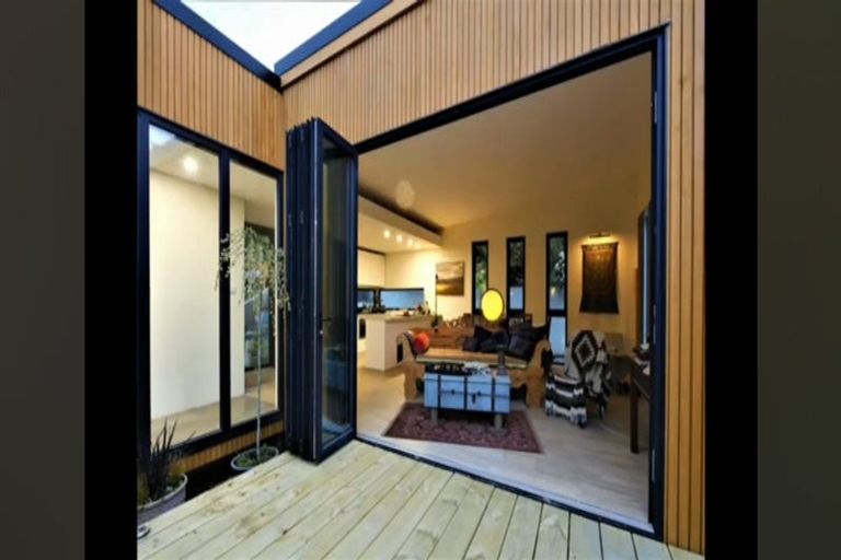 Photo of property in 3 Plumwood Lane, Cashmere, Christchurch, 8022