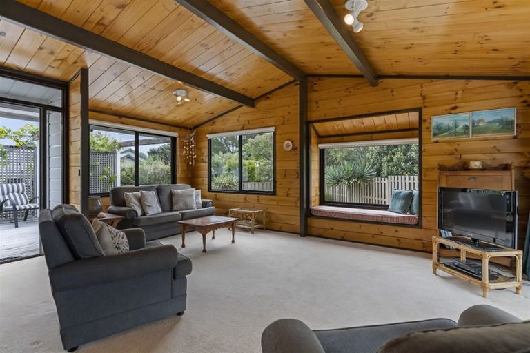 Photo of property in 5 Courtney Close, Pauanui, Hikuai, 3579