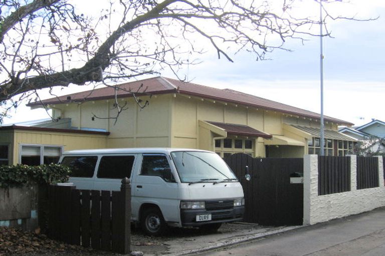 Photo of property in 2 Finnis Lane, Hospital Hill, Napier, 4110