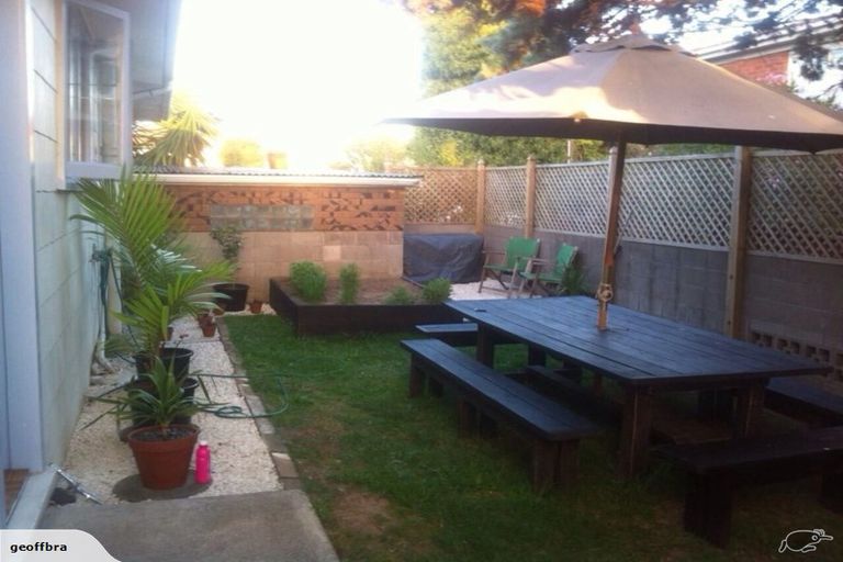 Photo of property in 2/85 Lake Road, Belmont, Auckland, 0622