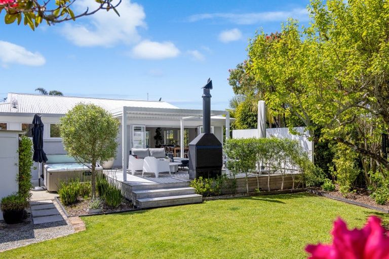 Photo of property in 19 Harbour View Road, Point Wells, Warkworth, 0986