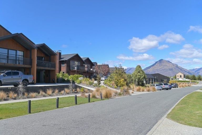 Photo of property in 29b Rannoch Drive, Jacks Point, Queenstown, 9371