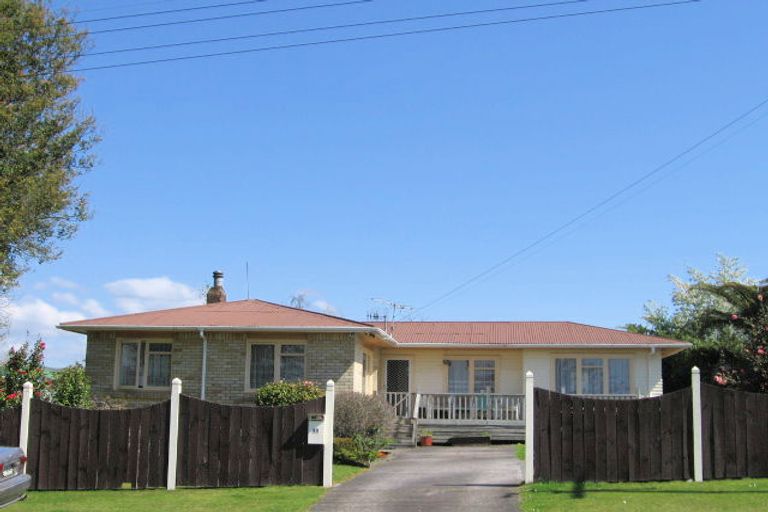 Photo of property in 44 Island View Road, Western Heights, Rotorua, 3015