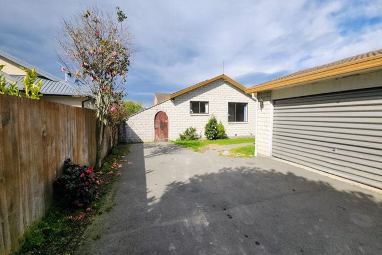 Photo of property in 246 Main Road North, Redwood, Christchurch, 8051