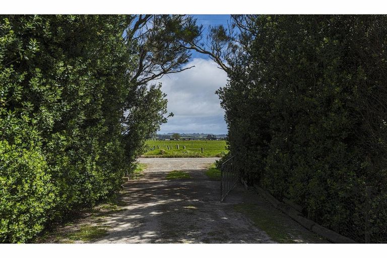 Photo of property in 63 Simpson Road, Ruawai, 0591