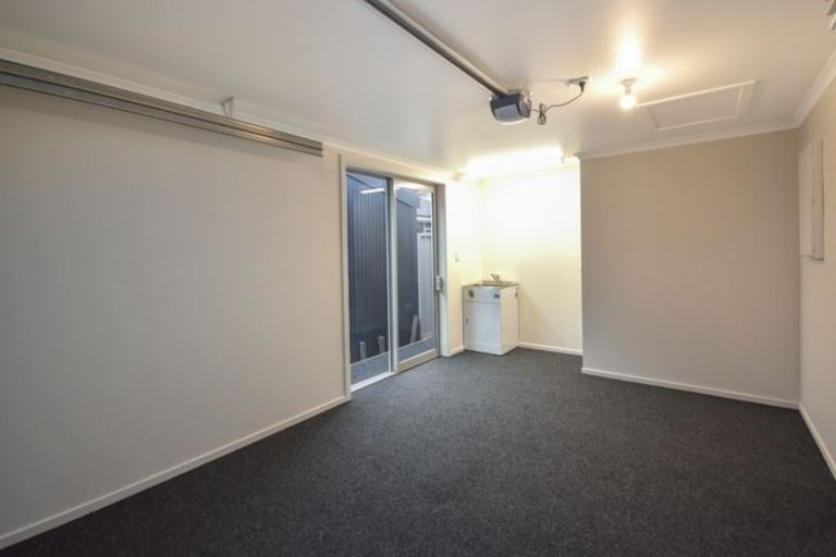 Photo of property in 2 Bruce Street, Roslyn, Dunedin, 9011
