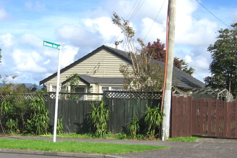 Photo of property in 630a Te Atatu Road, Te Atatu Peninsula, Auckland, 0610