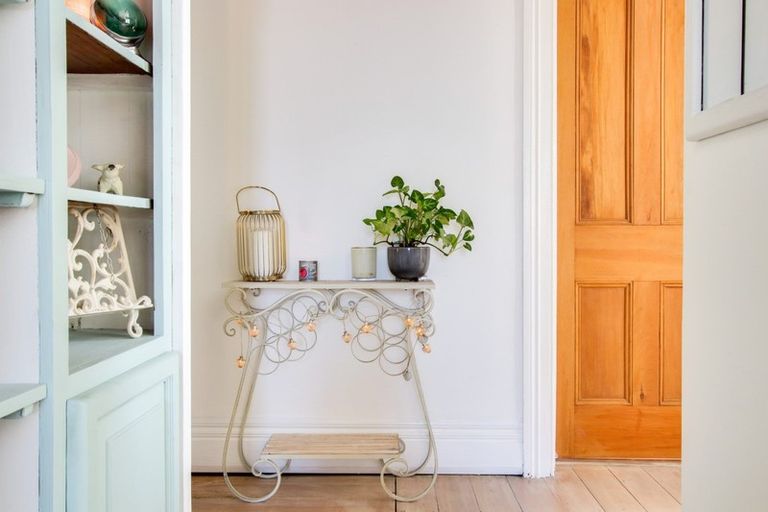 Photo of property in 1 Latham Street, Napier South, Napier, 4110