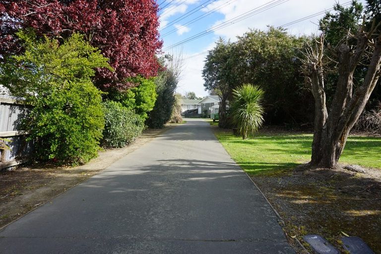 Photo of property in 108 Middlepark Road, Sockburn, Christchurch, 8042