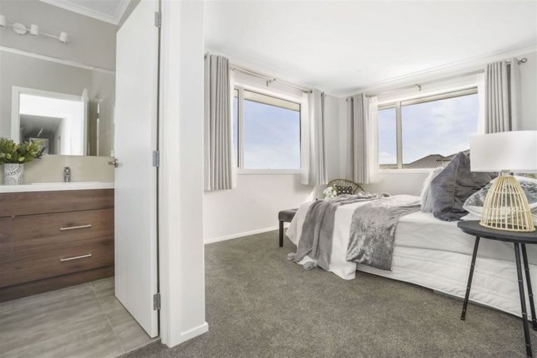 Photo of property in 6 Dulverton Rise, Flagstaff, Hamilton, 3210