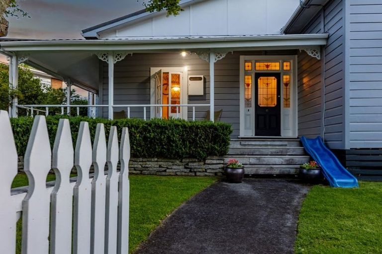 Photo of property in 97 David Street, Lynmouth, New Plymouth, 4310