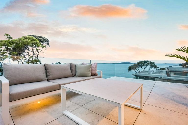 Photo of property in 21 Brighton Terrace, Mairangi Bay, Auckland, 0630