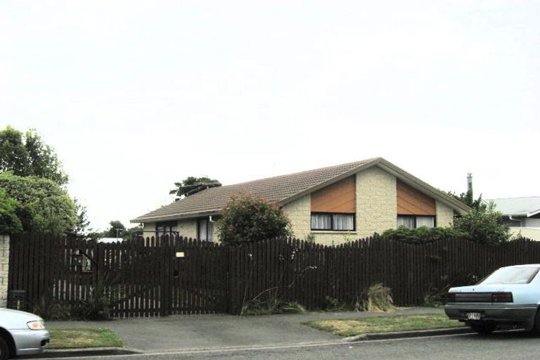 Photo of property in 72 Bayswater Crescent, Bromley, Christchurch, 8062