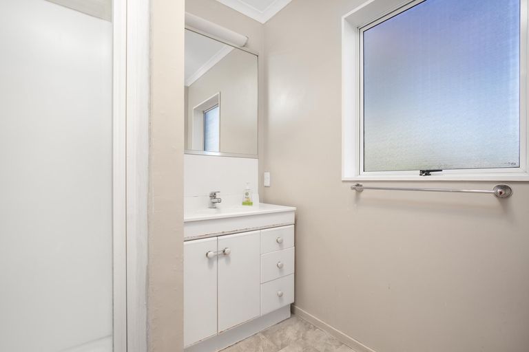 Photo of property in 30a Wellington Street, Pukekohe, 2120