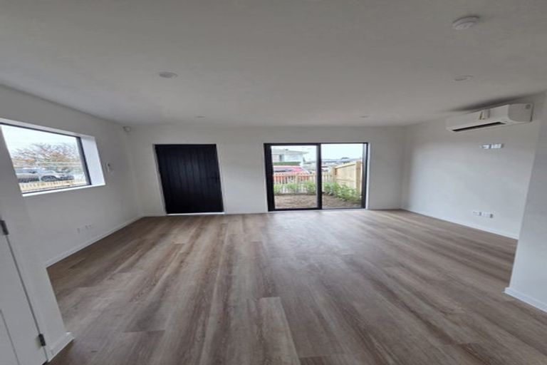 Photo of property in 1/14 Kelvin Road, Papakura, 2110