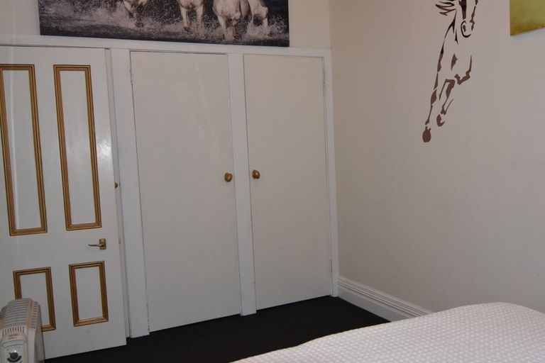 Photo of property in 16 Austin Street, Mount Victoria, Wellington, 6011