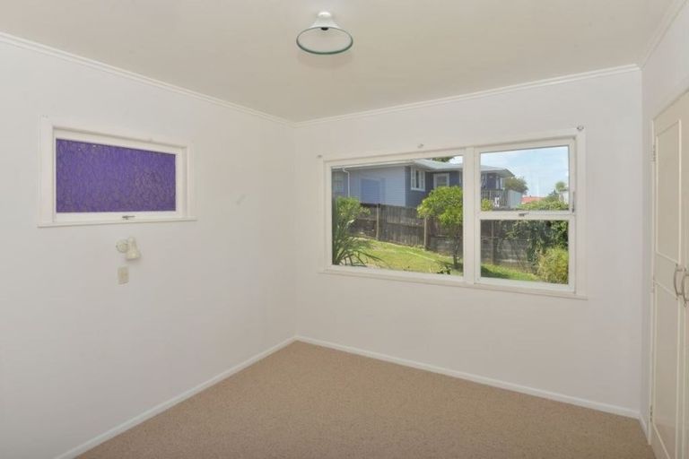 Photo of property in 8 Eden Terrace, Te Kamo, Whangarei, 0112
