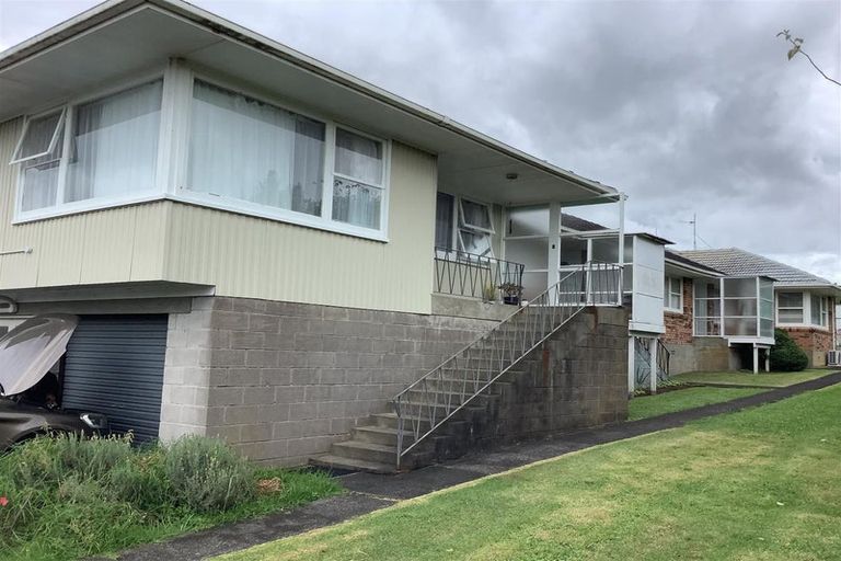 Photo of property in 1/7 Ellen Avenue, Hillcrest, Auckland, 0627